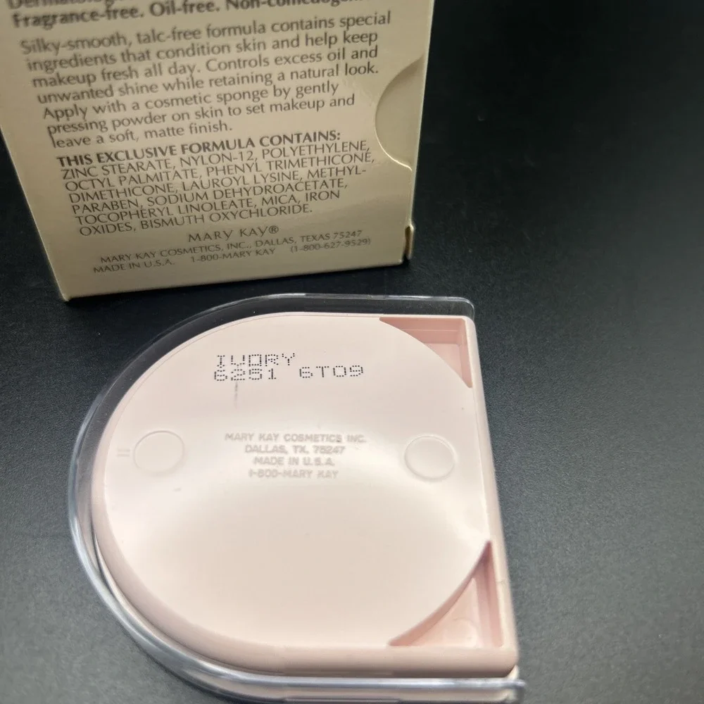 Mary Kay Powder Perfect Pressed Powder IVORY 6251 D Shape New In Box
